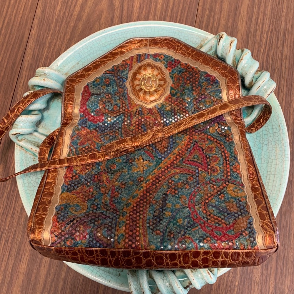 Sharif Shoulder Bag Vintage Leather